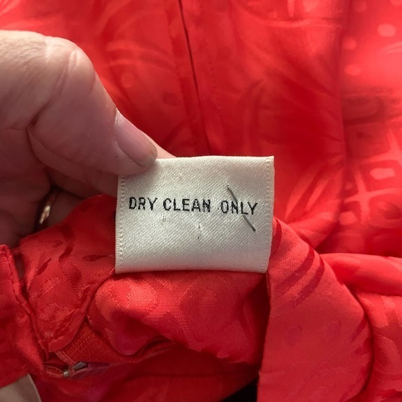 LIZ CLAIBORNE Vintage Red Silk Pineapple Print Ruched Midi Dress - Picture 13 of 14